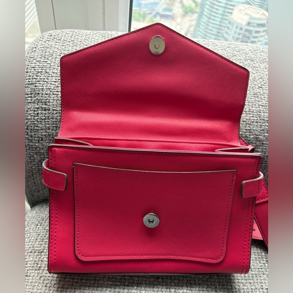 Brand new No tag Guess Georgiana Crossbody Flap Bag – Red - Picture 10 of 16